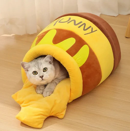 FrogNest Cozy Pet Cave