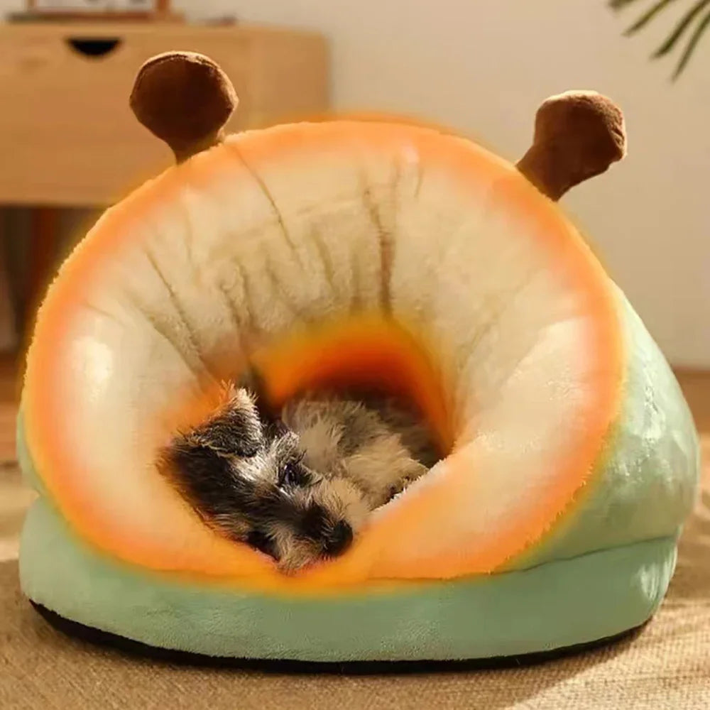 Cozy Slipper Cave Pet Bed (Warm Coral Fleece Hideaway for Cats & Small Dogs) 🥿🧸