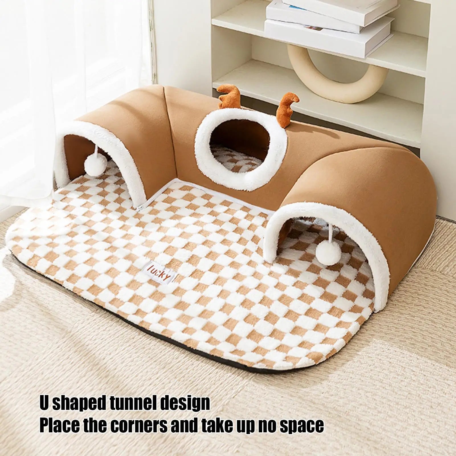 Cozy Cat Tunnel Bed (Corner-Fit) – Warm U-Shaped Hideout w/ Peek Holes & Hanging Balls, Removable Reversible Mat