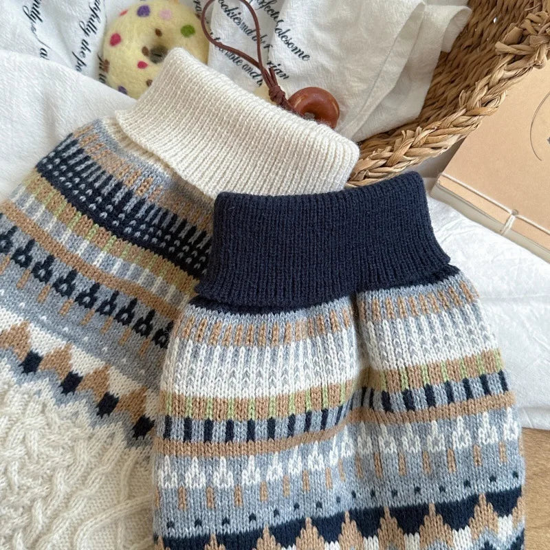 Vintage Knit Dog Sweater (Cozy Black & Beige Winter Pullover) 🐾🧶